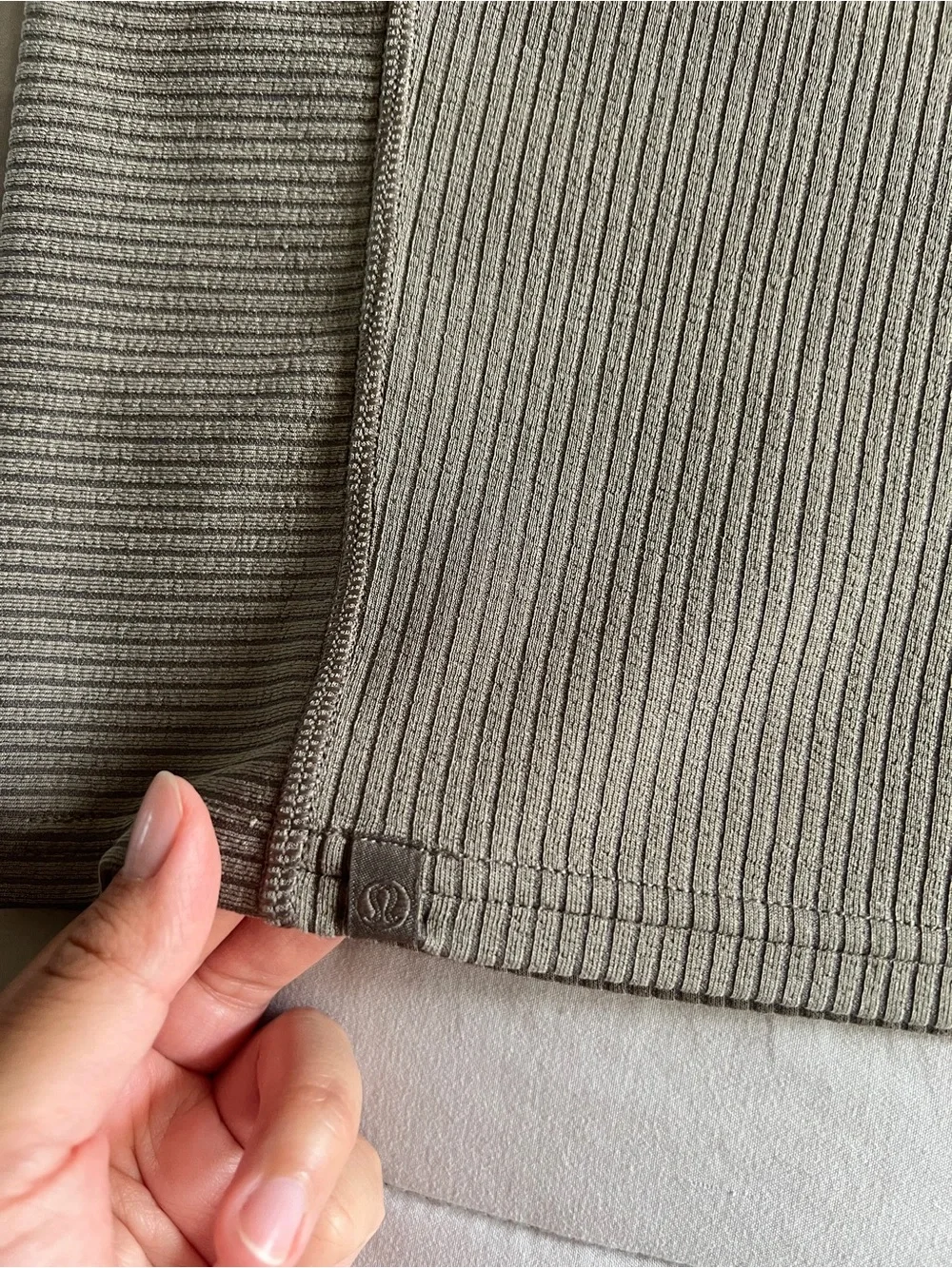 lululemon athletica excellent pre